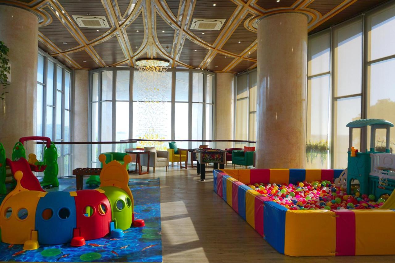 Mermaid Seaside Hotel Vung Tau Exterior photo